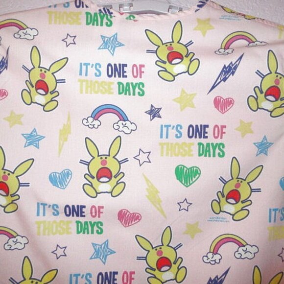 Happy Bunny RAINBOW One Of Those Days SCRUB Top Size M V-NECK Short Sleeve POCKE - Picture 9 of 11
